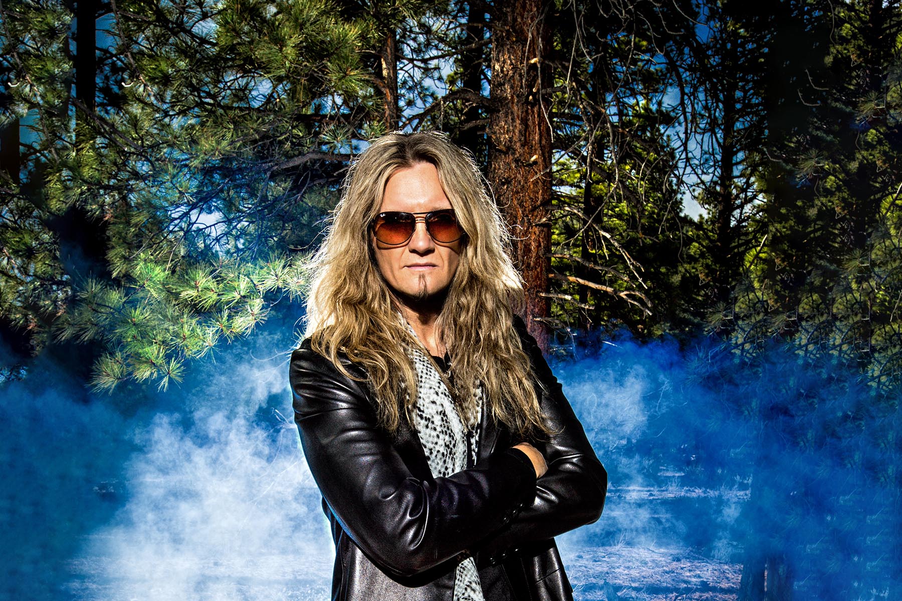 WHITESNAKE’s JOEL HOEKSTRA: “The Choruses of Many Songs On The New Album Beg to be Sung by the