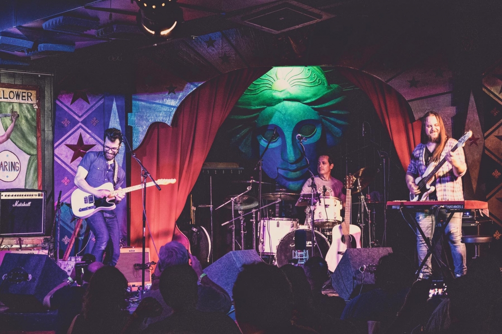 A Prog-Rock Drenched Weekend: The NJ Proghouse 20th Anniversary Hootenanny
