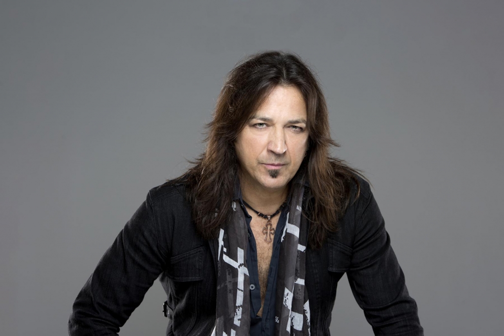 MICHAEL SWEET Of STRYPER Shares Cancer Diagnosis