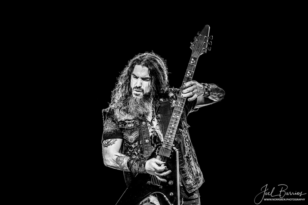 MACHINE HEAD Releases Music Video For Acoustic Version Of ‘Circle The Drain’