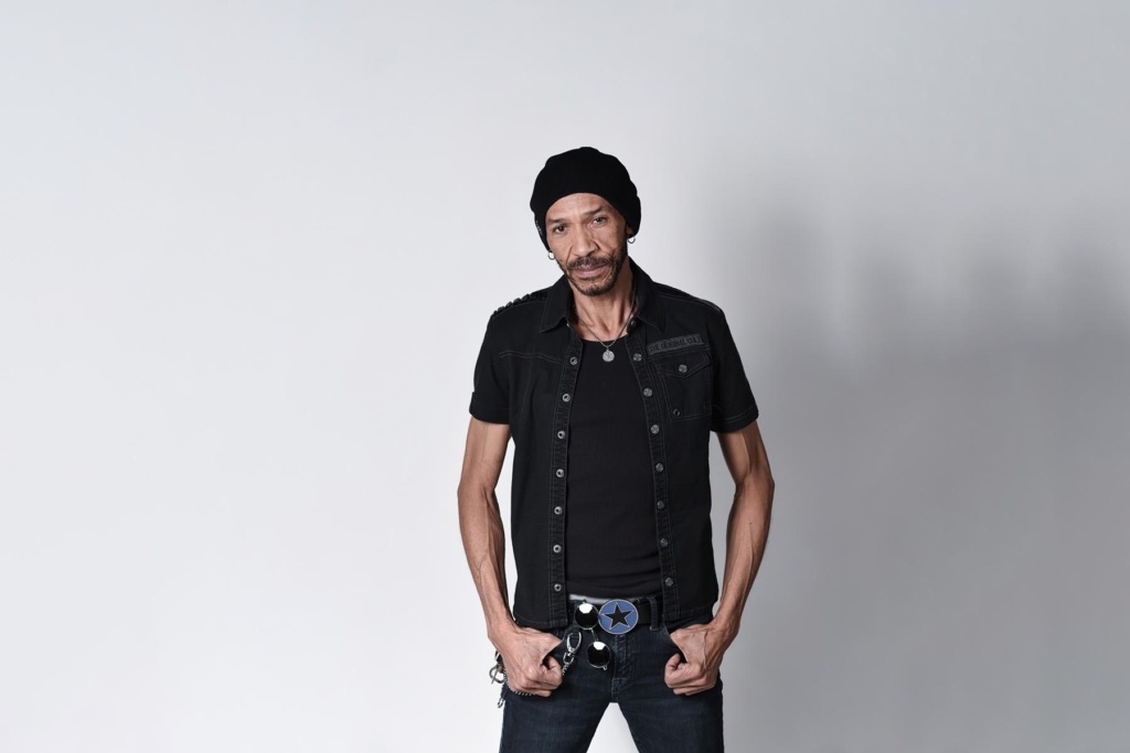 KING’s X Frontman DUG PINNICK Talks New Album and Band’s Attitude When Composing: “We are Probably the Most Reckless Band Out There, We Don’t Overthink Anything!”