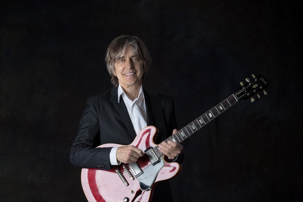 World Renowned Guitarist ERIC JOHNSON Comments on His Technique: “Your Tone Is Mostly on Your Fingers, And Not So Much on The Gear You Use”