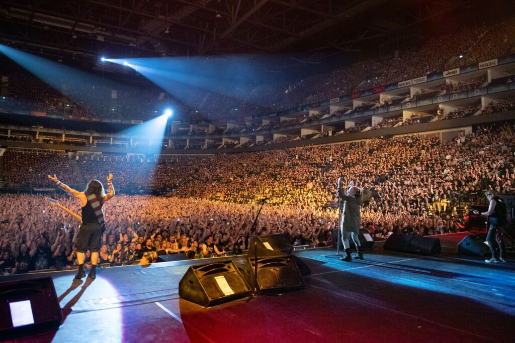 IRON MAIDEN Share Video Message Thanking European Fans, BRUCE DICKINSON Teases Band Plans After Power Trip Festival