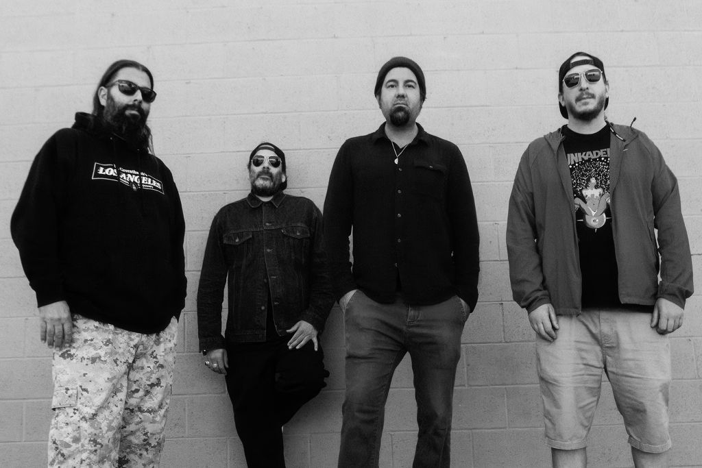 DEFTONES Announce 2025 US Tour With THE MARS VOLTA And FLESHWATER