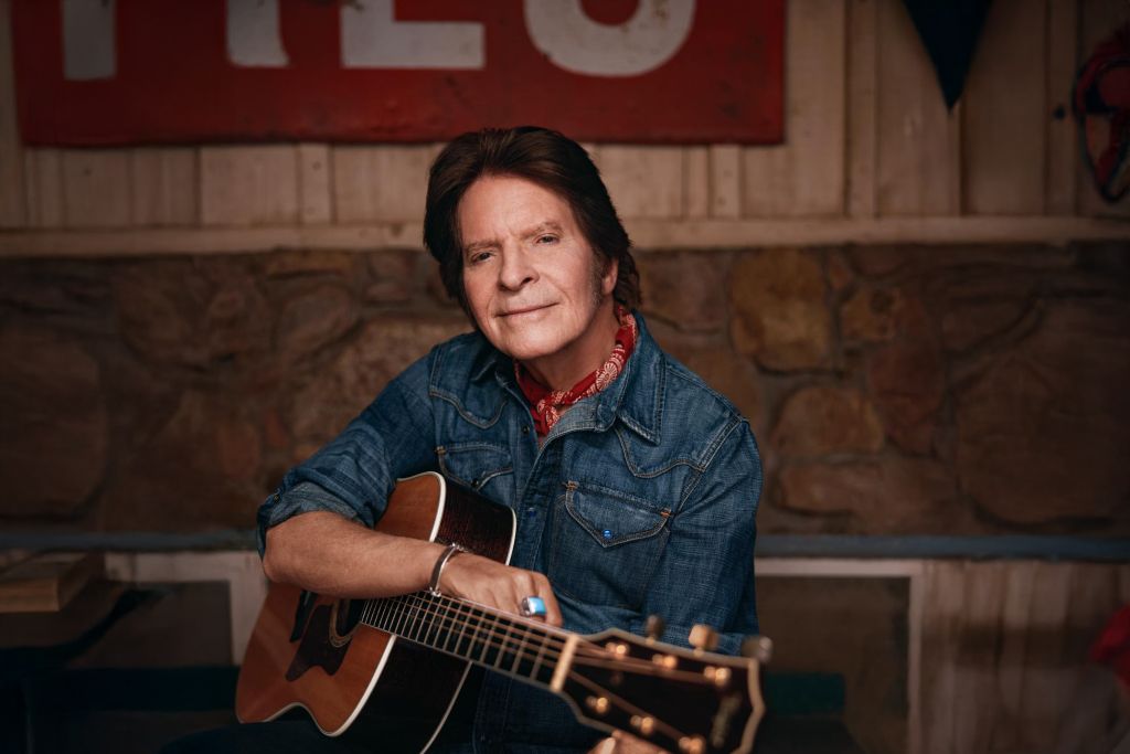 JOHN FOGERTY Named 2026 “Johnny Mercer Award” Recipient By “Songwriters Hall Of Fame”